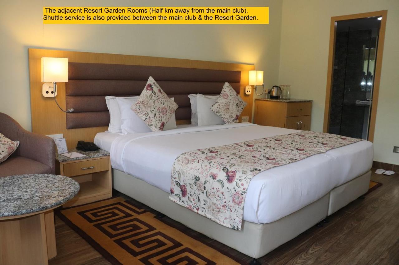 Best Western Resort Country Club Gurgaon Bagian luar foto