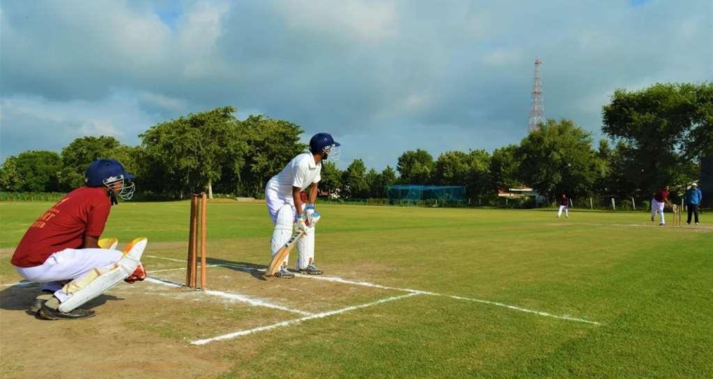 Best Western Resort Country Club Gurgaon Bagian luar foto
